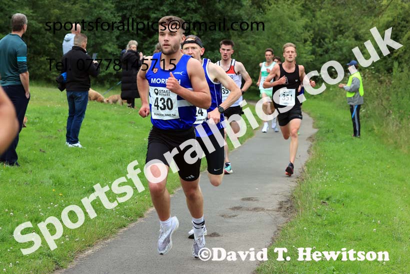 Senior men, 2024 Sunderland Harriers 5k, Silksworth, Sunderland.  Photo: David T. Hewitson/Sports for All Pics